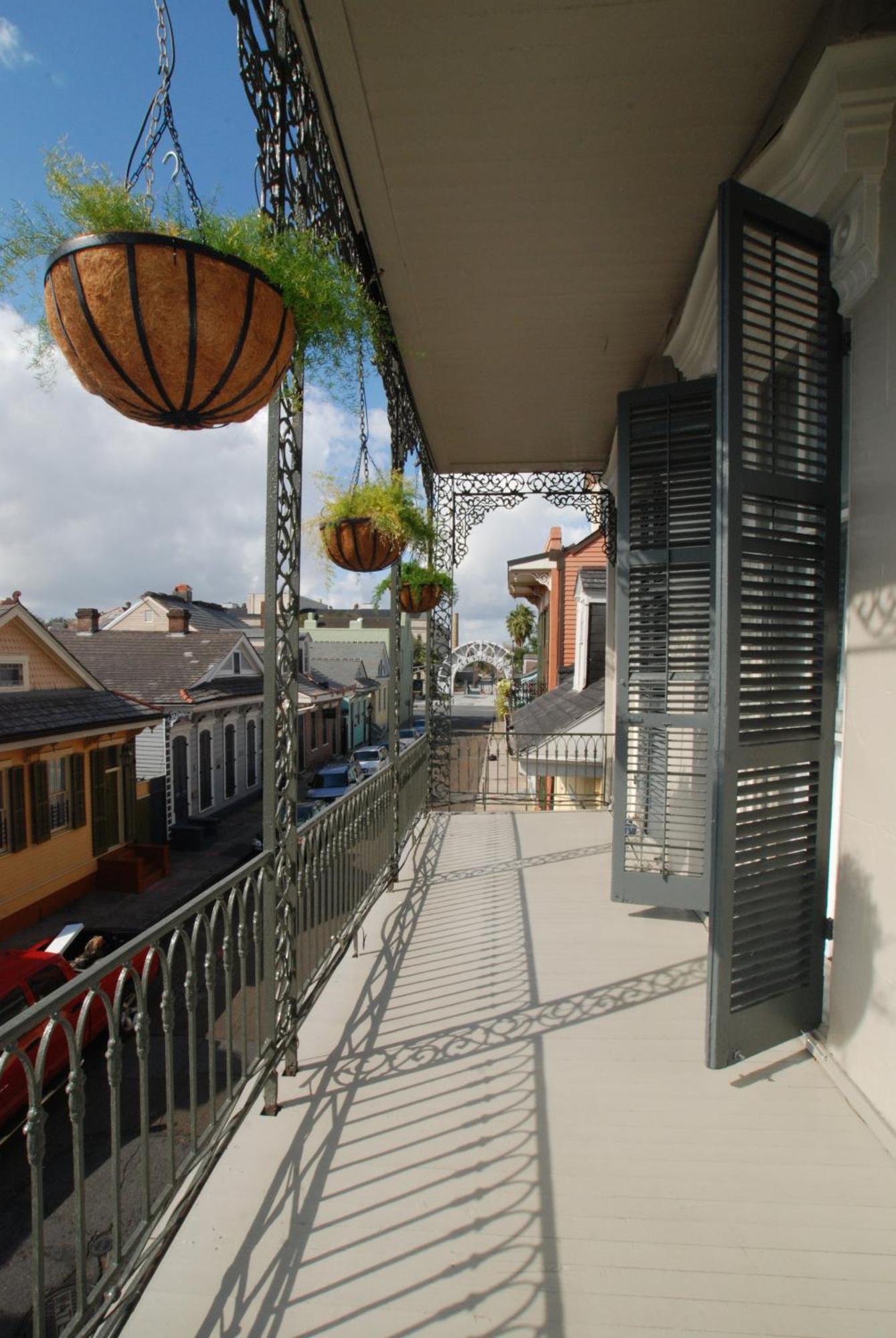 Inn On St. Peter, A French Quarter Guest Houses Property New Orleans Exterior photo